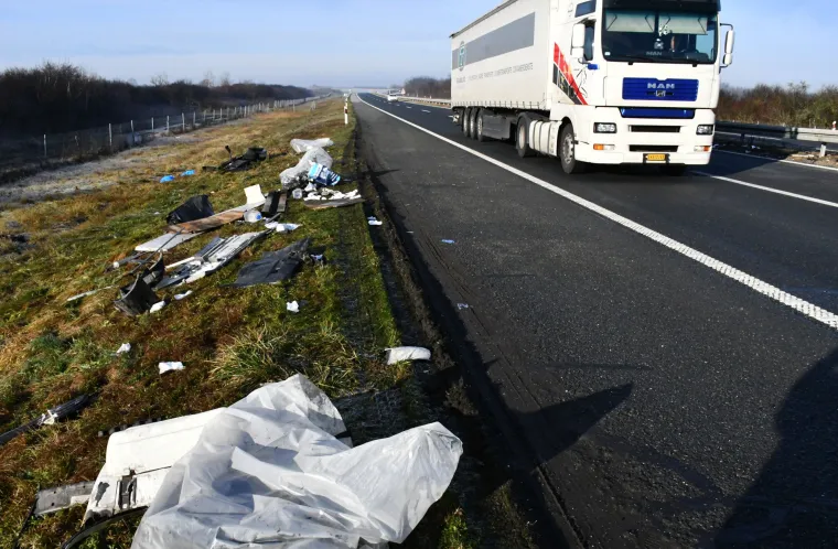 Ovo su slike užasa jutro nakon serije nesreća na A3 u kojima je čovjek poginuo, a 12 ih je ozlijeđeno