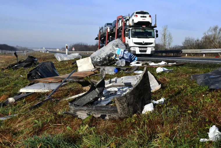 Ovo su slike užasa jutro nakon serije nesreća na A3 u kojima je čovjek poginuo, a 12 ih je ozlijeđeno