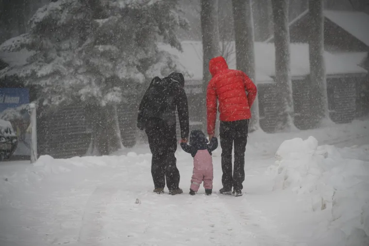 Dijelovi Hrvatske probudili se pod bijelim pokrivačem: Pogledajte prizore snježne idile