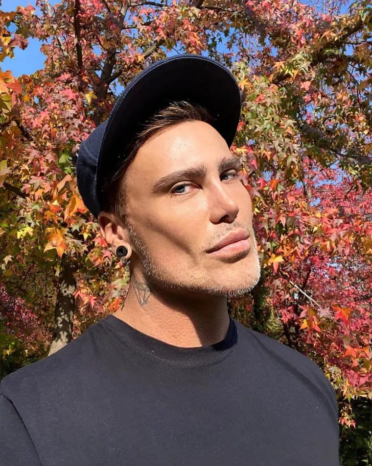 Neven Ciganović je putem Facebooka otkrio &scaron;to misli o svojoj mlađahnoj kolegici sa scene, Niki Turković. 