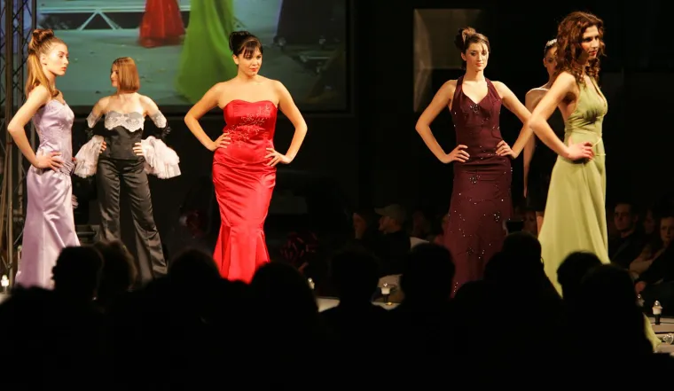 Davne 2005. Aleksandra Grdić i Dvina Meler su žarile i palile modnom pistom, a tada je u vjenčanicu uskočila i Antonija Blaće