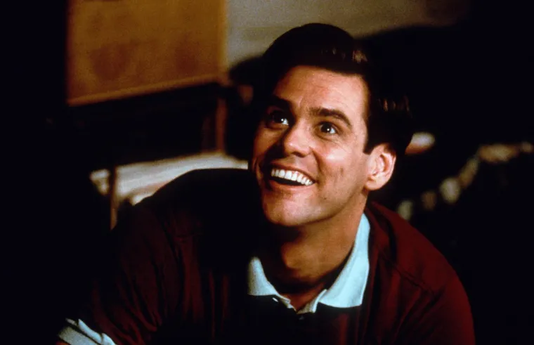 Nakon velikog gubitka i napada krivnje u oproštajnim pismima da je odgovoran za njezino samoubojstvo 61-godišnji Jim Carrey utjehu je očito odlučio potražiti u bivšoj zaručnici i glumici Renée Zellweger.