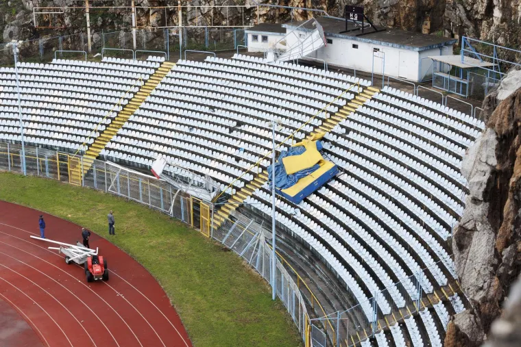 Kaos na kultnom stadionu: Nećete vjerovati kada vidite kako Kantrida izgleda nakon &scaron;to ju je pogodilo orkansko nevrijeme