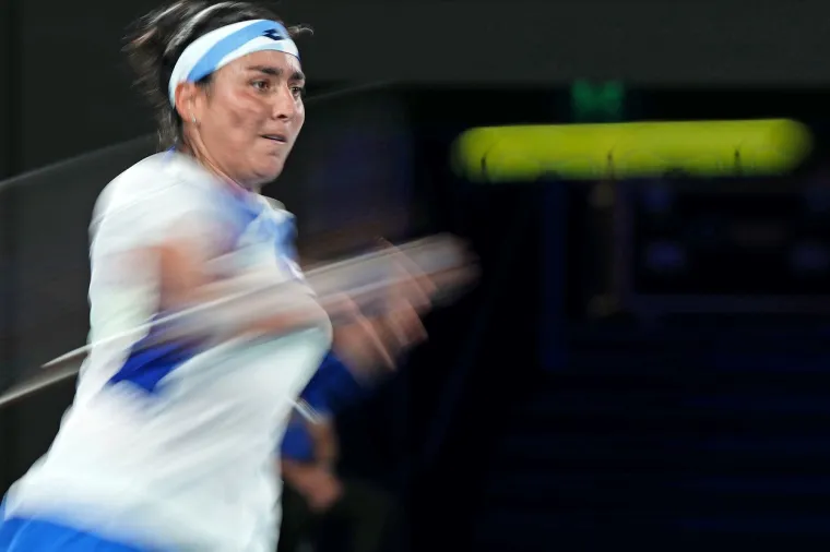 "Prvo ledena kupka, a onda ću natjerati supruga da se po&scaron;teno naradi večeras", započela je Jabeur i nasmijala publiku.
