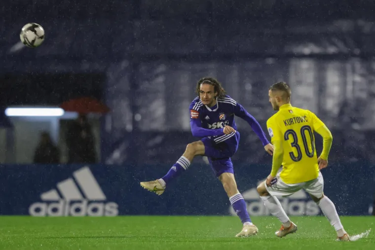 Dinamo u nemogućim uvjetima u Maksimiru slomio slovenskog prvoliga&scaron;a: Ozlijedila se velika zvijezda Plavih