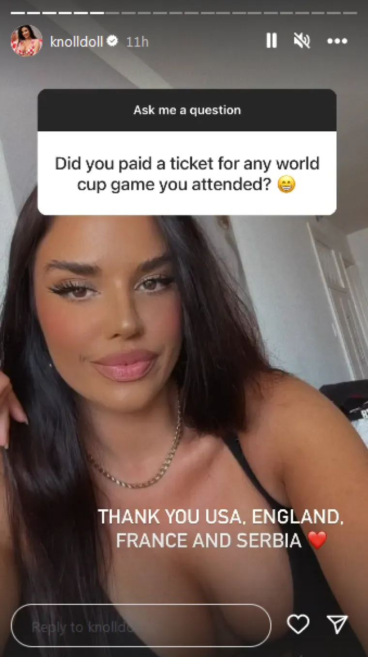 Zatim su Ivanu pitali je li ikada platila ijednu kartu za Svjetska prvenstva na kojima je prisustvovala, a ona je kratko i jasno odgovorila: "Hvala vam SAD, Engleska, Francuska i Srbija." Naime, Ivana je jo&scaron; rekla kako si je sve utakmice Vatrenih priu&scaron;tila sama, no ne i utakmice na kojima su igrale Sjedinjene Američke Države, Engleska, Francuska i Srbija. Na tome je zahvalna nogometnim savezima tih država.