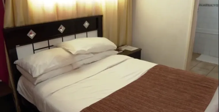 Ovo je hotel u Zambiji u kojem su odsjeli uhićeni Hrvati: Noć ko&scaron;ta oko 20 eura