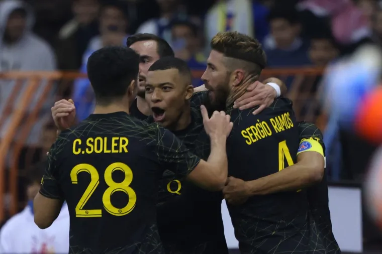 Mbappe je u 60. iz penala zabio za 4:3, a samo minutu kasnije zamijenjen je Cristiano Ronaldo.