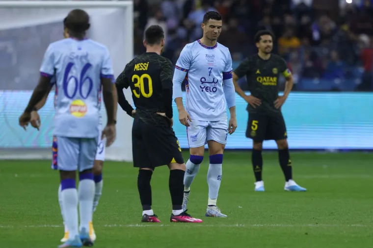 Za 5:3 zabio je Ekitike u 78. minuti, da bi konačan rezultat postavio Talisca u 94. minuti.