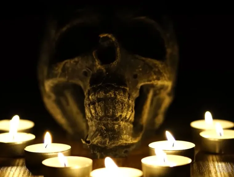 &quot;To je trenutak prekretnice kada sam upao u tu dublju komunikaciju, kada su počele priče o duhovnosti, nalaženju sebe i voljenju sebe kao individue. Uzdizanje sebe na duhovnom nivou kroz rituale. Sve što se radi u kršćanstvu, radi se i u sotonizmu, samo potpuno obrnuto.&quot;