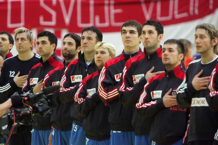 Vremeplov: Pogledajte kako su nekad izgledali i kakve su frizure nosili neponovljivi Balić i ekipa; Takvi se vi&scaron;e ne rađaju