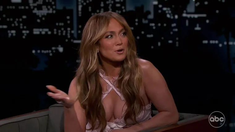 J.Lo u opako vrućoj kombinaciji do&scaron;etala u &scaron;ou: Dolje je bila skroz pristojna, a gore... Hm, prosudite sami!