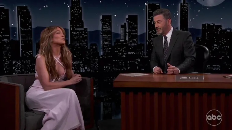 J.Lo u opako vrućoj kombinaciji do&scaron;etala u &scaron;ou: Dolje je bila skroz pristojna, a gore... Hm, prosudite sami!