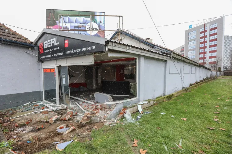 Misteriozni vozač autom rasturio poslovni prostor u Zagrebu, pa netragom nestao: Da stvar bude gora, nijedna ga kamera nije snimila