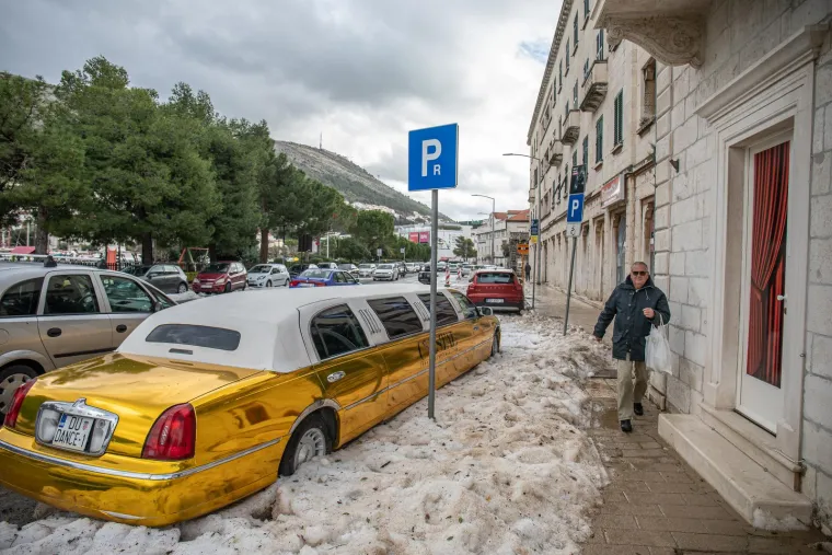 FOTO Tuča zabijelila Dubrovnik: Intervenirala je čak i ralica