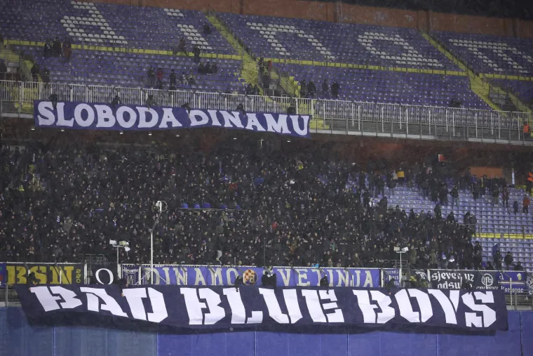 Zdravko Mamić se u četvrtak zapitao: 'Gdje je ona, za&scaron;to &scaron;uti?' Danas osvanula u loži Maksimira u dru&scaron;tvu Mirka Bari&scaron;ića