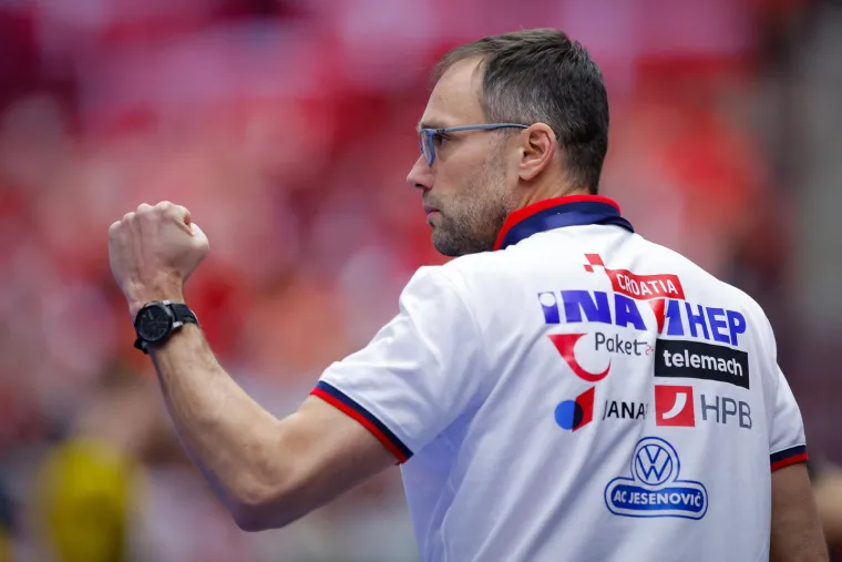 Hrvatski navijači opet odu&scaron;evili u Malm&ouml;u: Za oko nam je posebno zapela misteriozna plavu&scaron;a