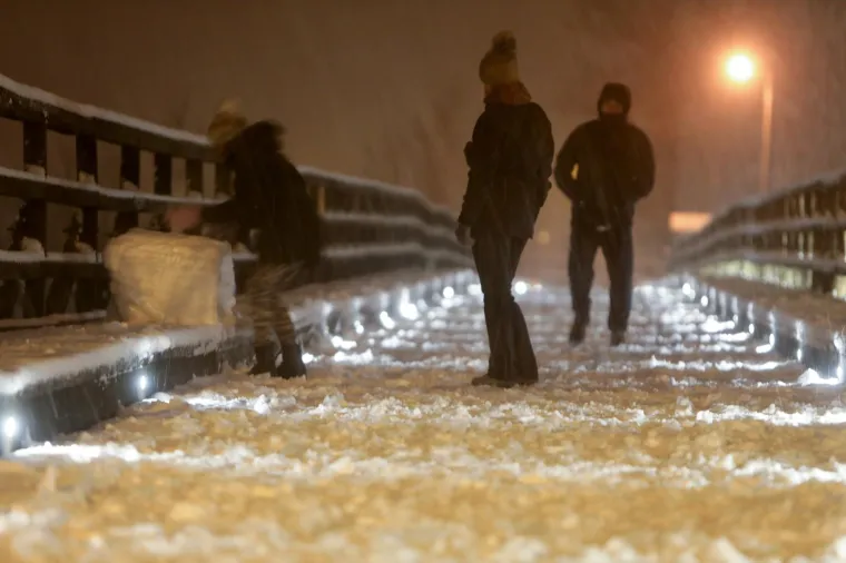 Ovi prizori dugo nisu viđeni: Čim je nastao snježni pokrivač, mnogi su spremili klince i spremno pohrlili u poznatu 'jamu'