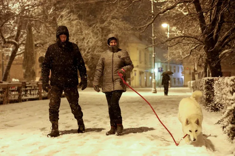 Ovi prizori dugo nisu viđeni: Čim je nastao snježni pokrivač, mnogi su spremili klince i spremno pohrlili u poznatu 'jamu'