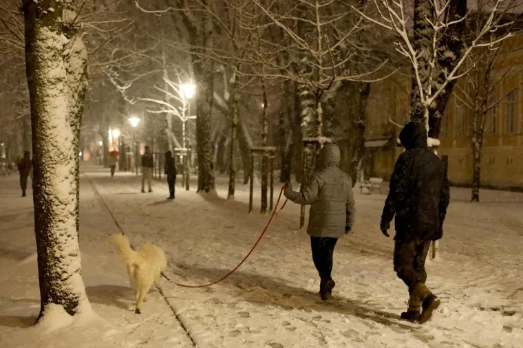 Ovi prizori dugo nisu viđeni: Čim je nastao snježni pokrivač, mnogi su spremili klince i spremno pohrlili u poznatu 'jamu'
