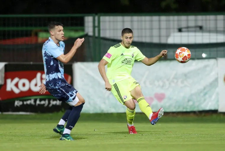 Transfermarkt ga cijeni na 75 milijuna eura no već ove zime je bilo klubova koji su za njegove usluge bili spremni platiti deveteroznamenkastu cifru no njemu se nigdje nije žurilo. I nema mu se za&scaron;to žuriti, jer tek mu je 21 i vjerujemo da je pred njim jo&scaron; najmanje 10-15 godina vrhunskog nogometa