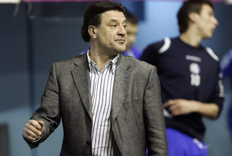 &quot;Nada je bila jako ljubomorna, neviđeno. Nažalost, i s pravom. Takva su vremena bila, ja sam bio mlad, gradio karijeru, poslovni čovjek, nije me bilo doma. A ona je željela da budem doma, kao i svaka druga žena koja osjeća opasnost. I tu je došlo do loma, to je jedini pravi razlog. Švrljao sam, nažalost, to su bila takva vremena&quot;, rekao je otvoreno. O Nadi je govorio sve najljepše, te je otkrio da su i nakon rastave ostali prijatelji, te da je ona u dobrim odnosima s njegovom, navodno još, sadašnjom suprugom Marinom.
