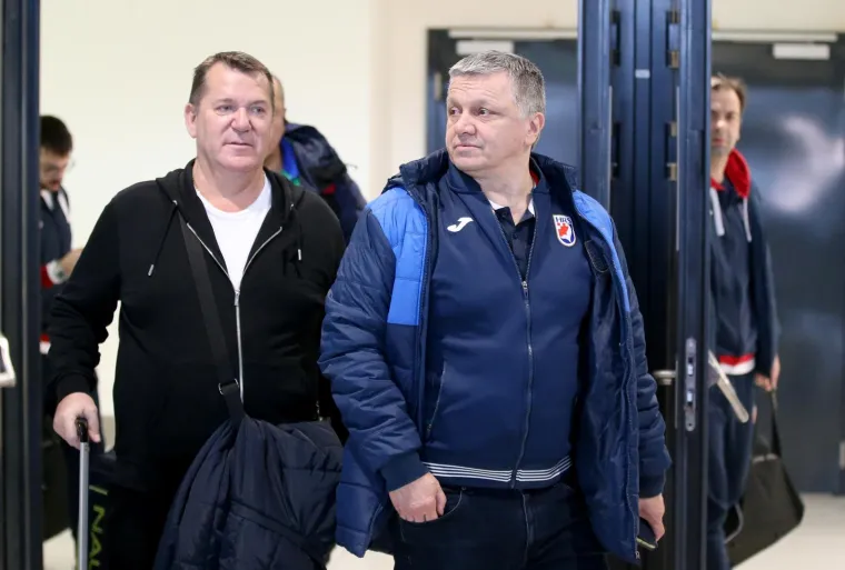 Hrvatski rukometaši vratili se u domovinu, izbornik Horvat izbjegavao novinare, Šipić privlačio poglede