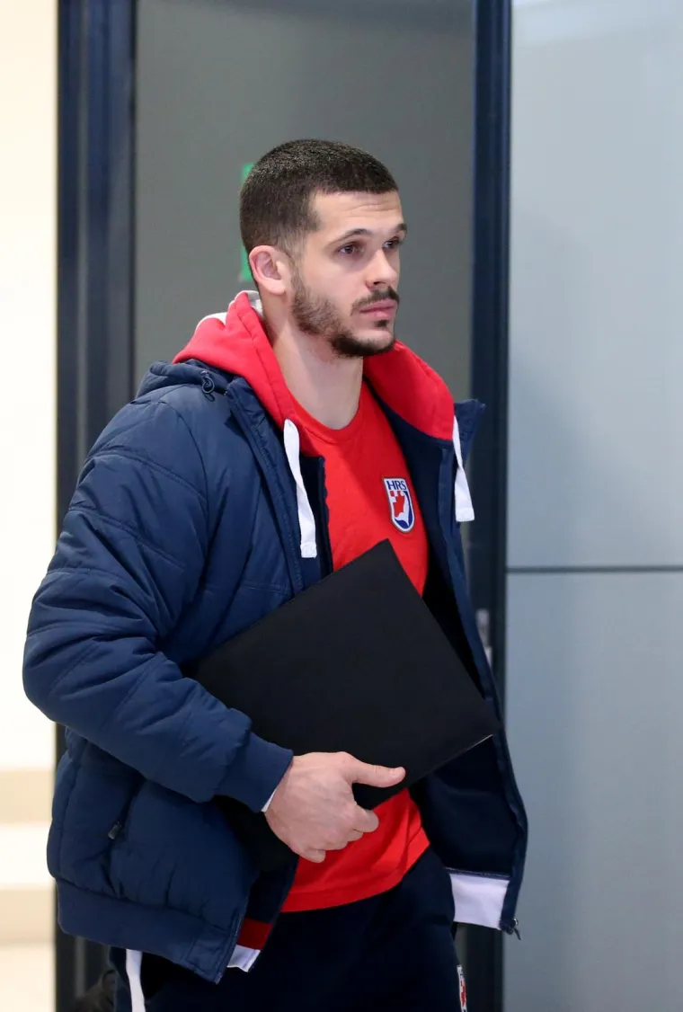 Kauboji se vratili kući zabrinutih lica: Horvat izbjegao novinare, Šipić iznenadio jednim detaljem