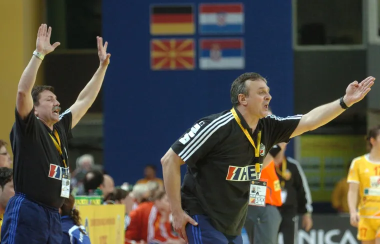 Zdravko Zovko bio je prvi izbornik Hrvatske na velikim natjecanjima. S reprezentacijom je osvojio dvije medalje, broncu na EP u Portugalu 1994. godine i srebro na SP na Islandu 1995. godine.