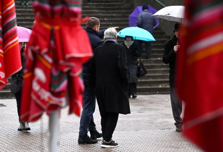 Trener svih trenera ne posustaje unatoč teškoj bolesti: U društvu sina prošetao centrom Zagreba