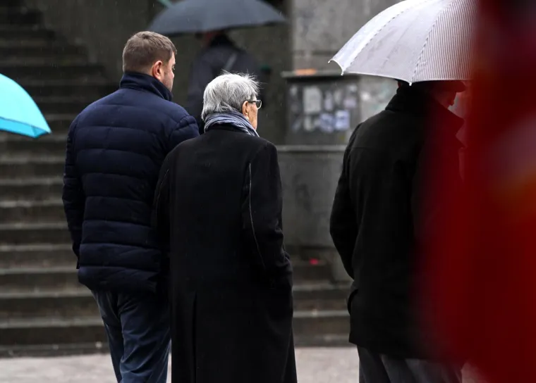 Trener svih trenera ne posustaje unatoč teškoj bolesti: U društvu sina prošetao centrom Zagreba