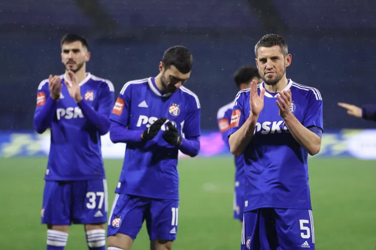 1. Dinamo je i dalje uvjerljivo najskuplja momčad u HNL-u. Modri vrijede 101.25 milijuna eura što je oko 3.3 milijuna po igraču. Zagrepčani imaju iskusnu, ali ne pretjerano staru ekipu kojoj je prosječna dob 24.6 godina.