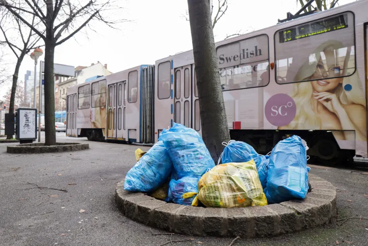 Ovo će dočekati djelatnike Čistoće po povratku na posao. Zagrebačke ulice pune su otpada