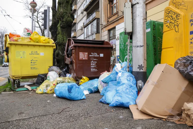 Ovo će dočekati djelatnike Čistoće po povratku na posao. Zagrebačke ulice pune su otpada