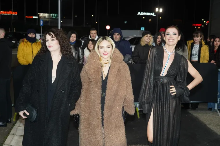 Ivana Peters, Ana Štajdohar, Karolina Gočeva