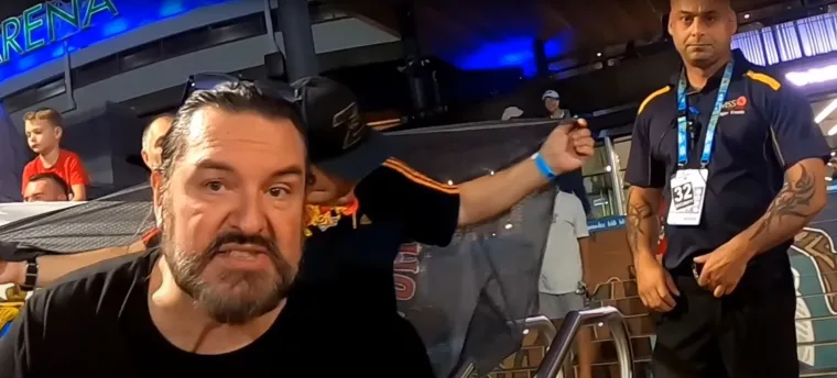 Snimka razotkrila lica onih koji su kreirali sramotu u Melbourneu, među njima i Đokovićev otac: Tutnjala četnička pjesma s kojom su ru&scaron;ili Vukovar