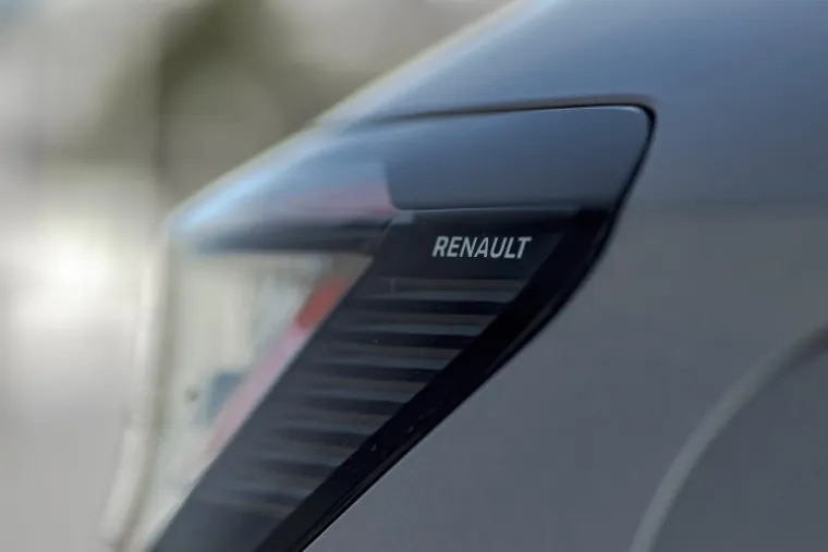 Zbog dva velika aduta, kupci bi mogli poludjeti za njim: Pogledajte kako izgleda Renaultov SUV koji je stigao u Hrvatsku