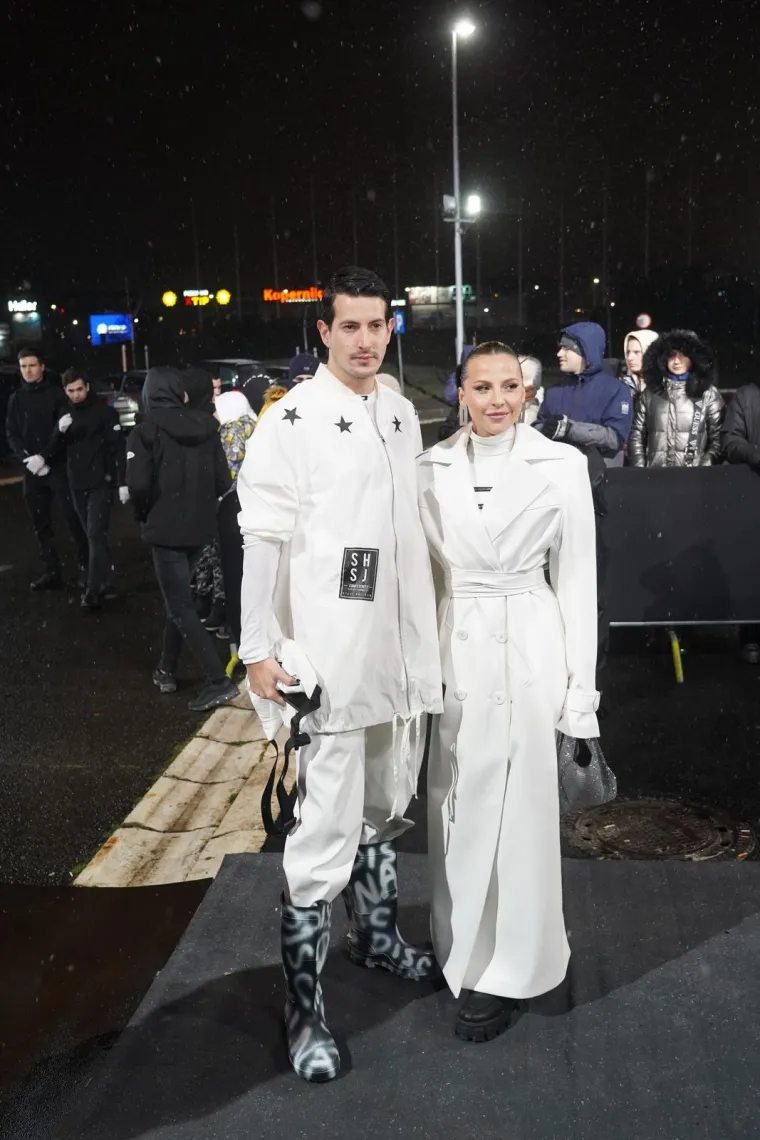 'Srce Balkana' je bijelo! Pogledajte ove nevjerojatne kombinacije na 'najprestižnijoj' glazbenoj ceremoniji: Čovjek ne zna bi li se smijao ili plakao