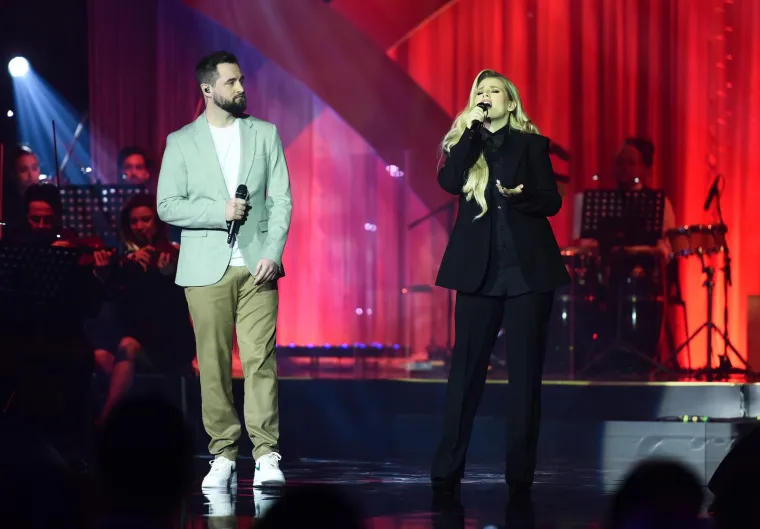 Matija Cvek i Eni Jurišić