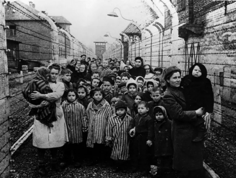 Najveće zlo koje se dogodilo u povijesti čovječanstva: Od samog pogleda na fotografije iz Auschwitza krenut će vam suze