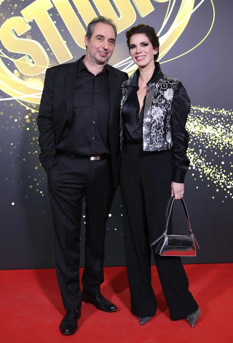 Prvaci hrvatske javne scene blistali na crvenom tepihu, dame držale lekciju kako se ide u korak s modom