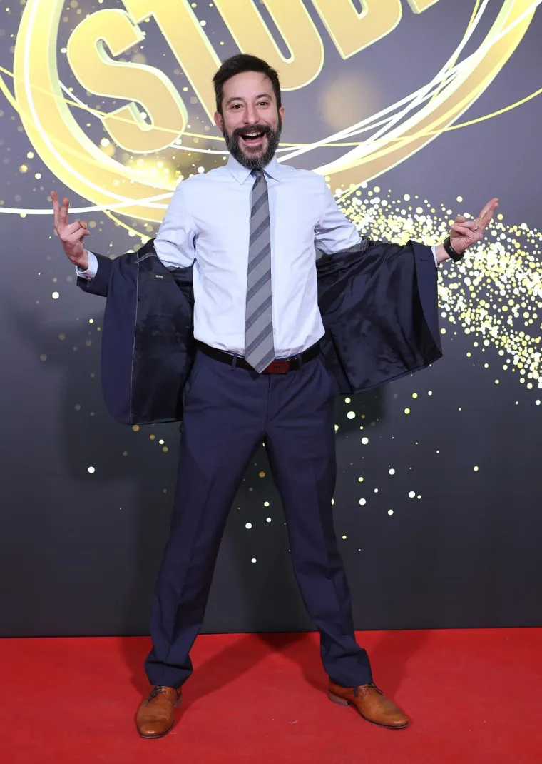 Prvaci hrvatske javne scene blistali na crvenom tepihu, dame držale lekciju kako se ide u korak s modom