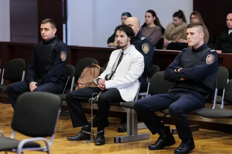 Ubojica Zavadlav &scaron;okirao novim izgledom: Odbija odgovarati na hrvatskom i priča talijanski