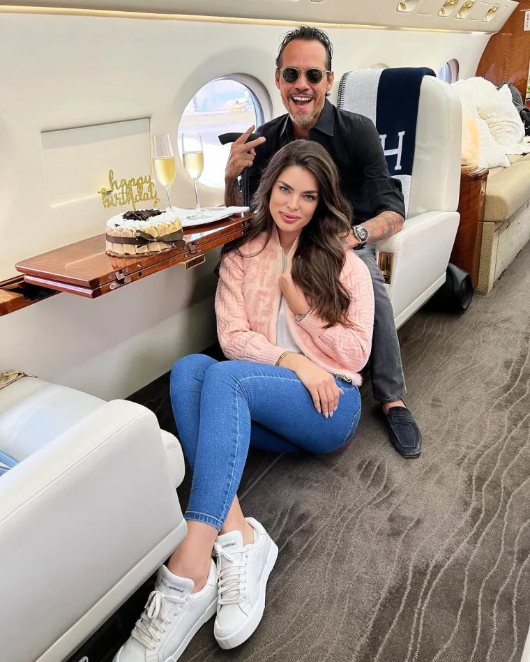 Nadia Ferreira, Marc Anthony