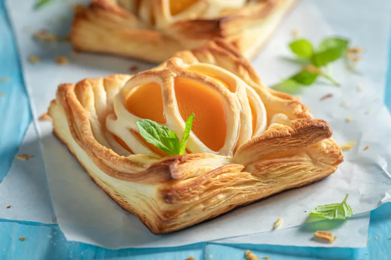 13. Pita od lisnatog tijesta: Ni&scaron;ta jednostavnije, poredajte kore, malo zamastite, a pečeno tijesto zalijte vrelom vodom!