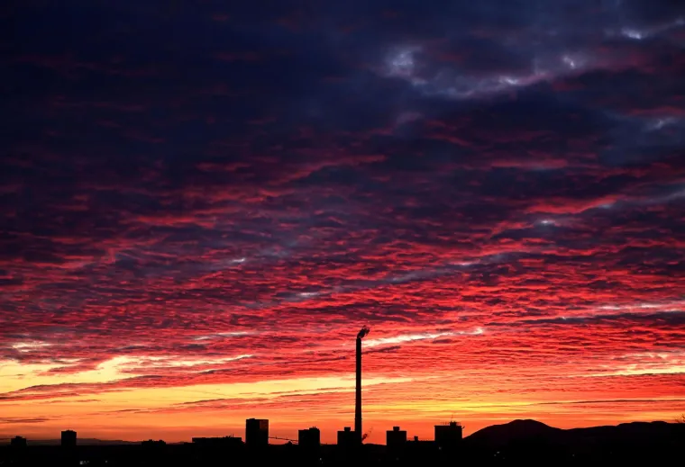 Smiraj dana u Zagrebu, pogledajte spektakularni zalazak sunca i boje koje su se razlile nebom