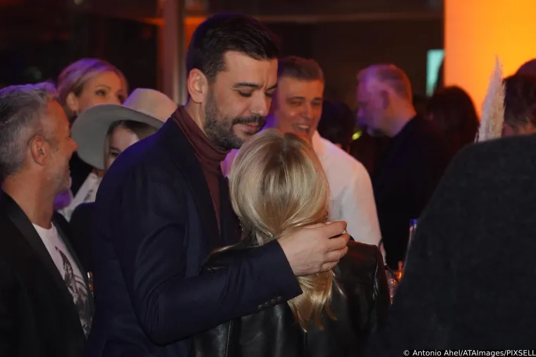 Anđelka Prpić ponosno istaknula trudnički trbuščić: Njen dragi od nje se nije odvajao cijelu večer