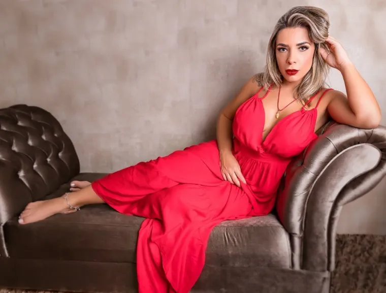 Bivša policajka danas dijeli drugačije odgojne, u pitanju su orgazmi iz kategorija 'nemoj stati i ' želim još'!