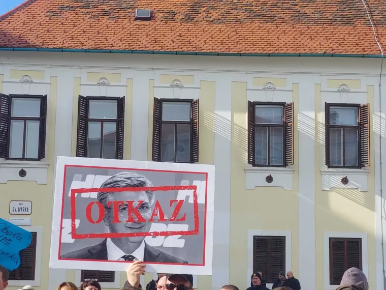 Građani prosvjedovali protiv Prijedloga Zakona o pomorskom dobru: 'Nije ti ćaćino'