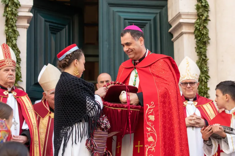 Uz pu&scaron;tanje golubica i dizanje barjaka na Orlandov stup, obilježili 1051. Festu svetog Vlaha